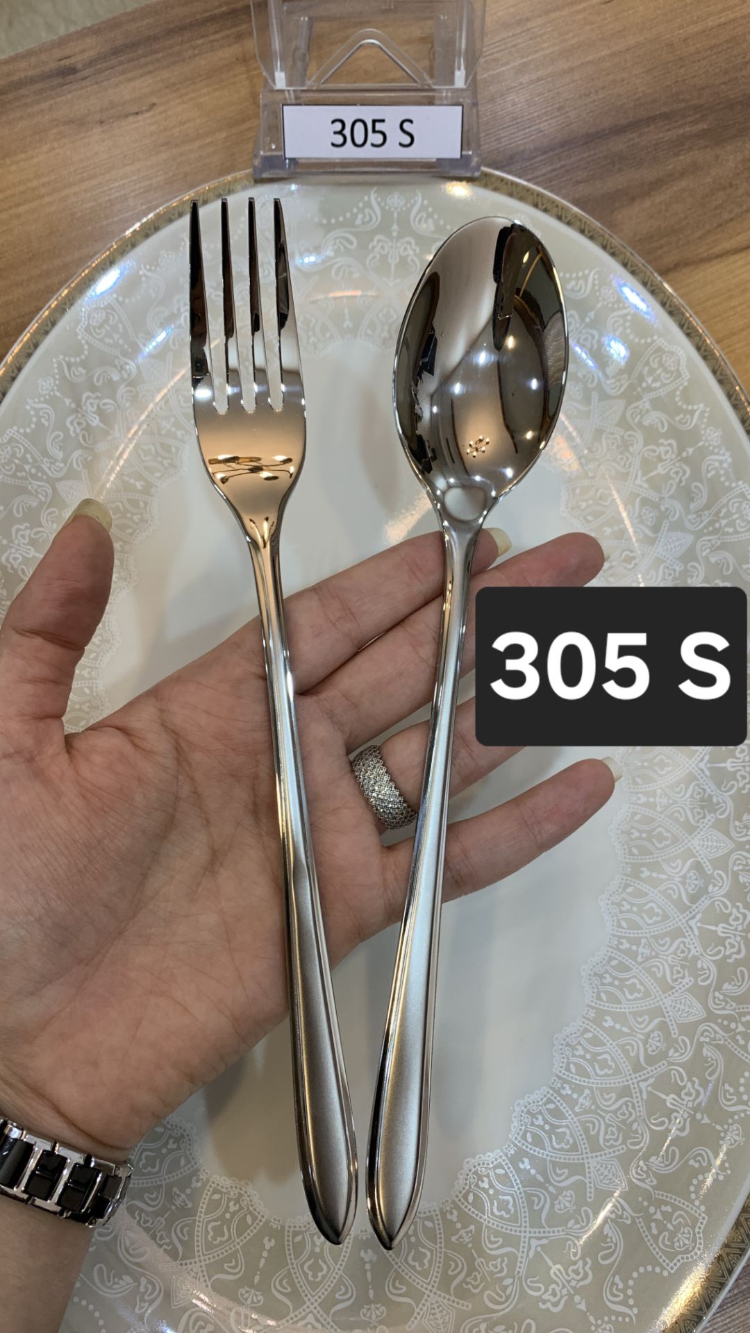 سرویس قاشق و چنگال 30نفره 143تیکه اس جی مدل 305S